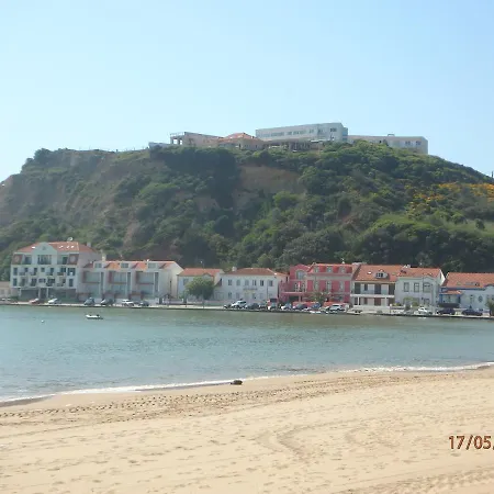 Quarto Privado Na Casa Da Andreia Δωμάτια σε οικογενειακή κατοικία *